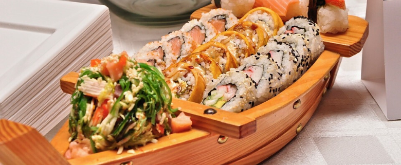 barca di sushi